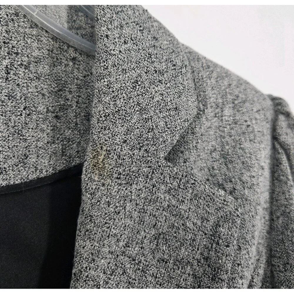 White House Black Market Women Sz 4 Gray Blazer 2 Button Closure Pleated Pockets
